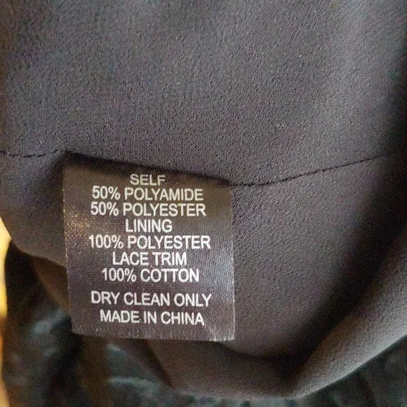 Cynthia Rowley Harlow Embroidered Lace Deep V-Neck Dress P2P 17 in. - Picture 12 of 12